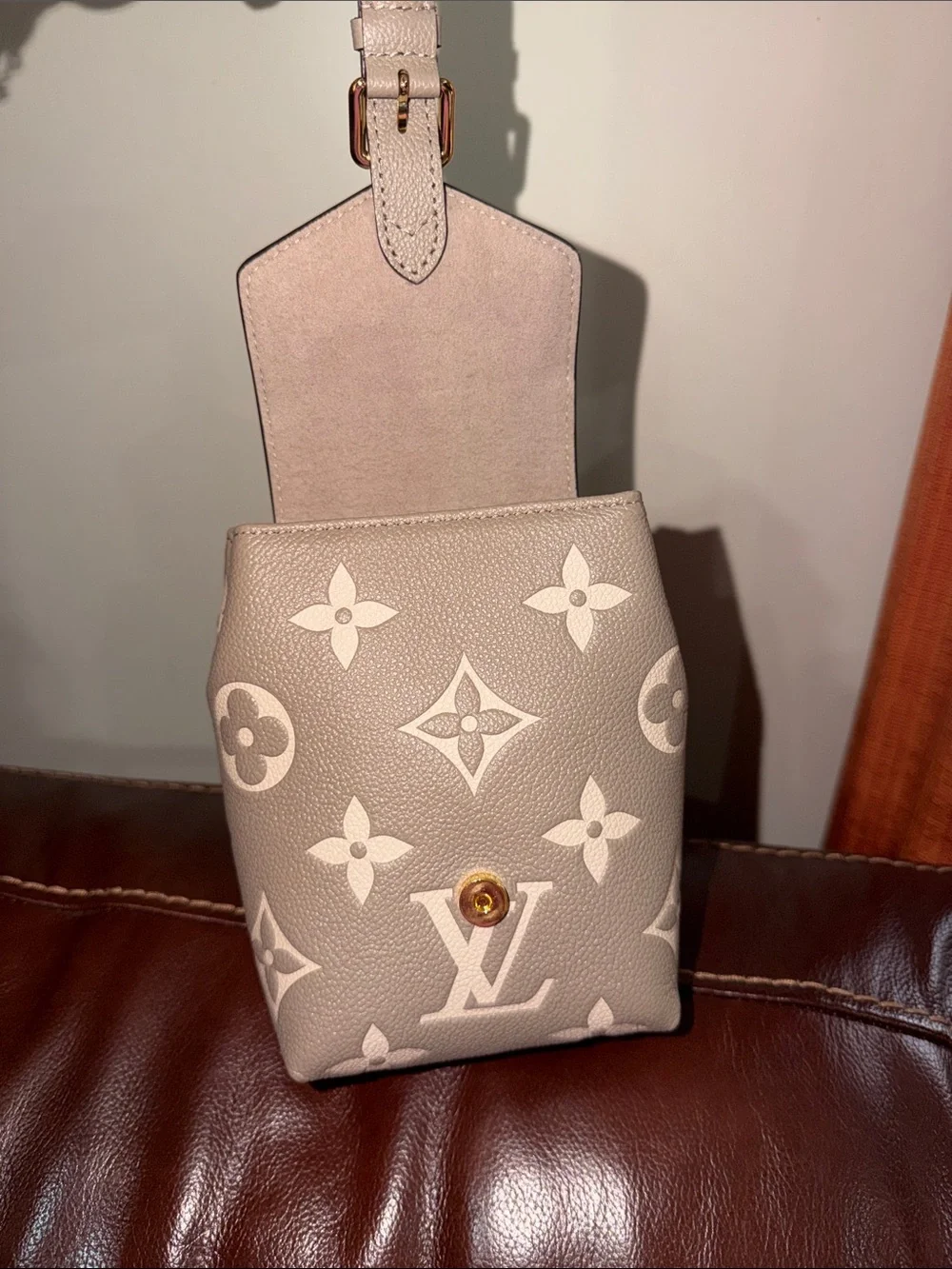 ‼️Authentic Louis Vuitton Empreinte Monogram Gaint Leather Small Backpack
